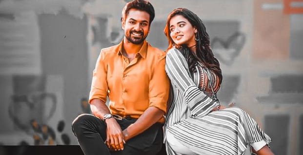 …”ഹസ്ബൻഡ്‌  നമ്മടെ ആ പഴയ ബാങ്ക് മാനേജർ തന്നെയാ…!