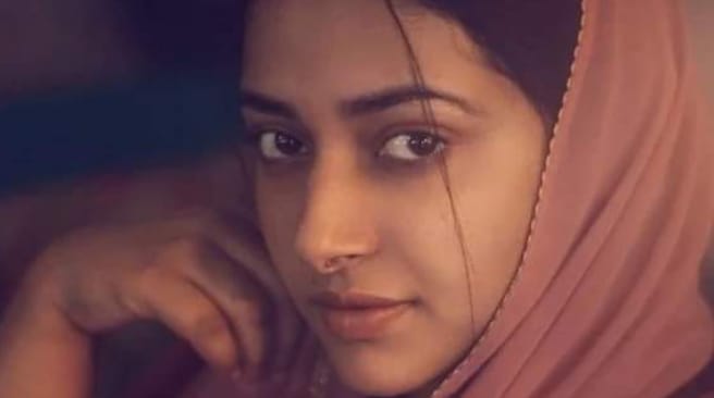 “എന്റെ ഭർത്താവ് എന്നോടൊന്ന് ചിരിക്കണമെങ്കിൽ രാത്രി ആവണം.