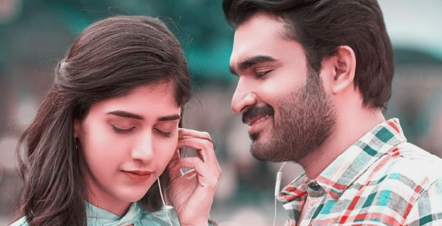 എന്റെ ഈ ചെക്കനെയും നമ്മടെ മോനെയും മതിയെനിക്ക്..എന്നും പറഞ്ഞ് അവന്റെ മീശ പിടിച്ച വലിച്ച്  അവൾ അകത്തേക്ക് ഓടി..