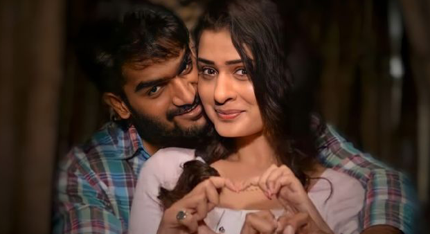 ഇന്നലെ വൈകിട്ട് ഹരിയേട്ടന്റെ വിളി വന്നപ്പോൾ മുതൽ മീരക്കാകെ പ്രയാസമാണ്..