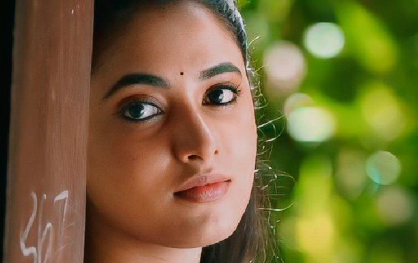 ഈ ആലോചനയും മുടങി അല്ലേടി ശരാദേ. നിന്റെ സങ്കടമോർത്ത് എനിക്ക് ശരിക്കും സങ്കടമുണ്ട്. പക്ഷെ എന്ത് ചെയ്യാനാ “