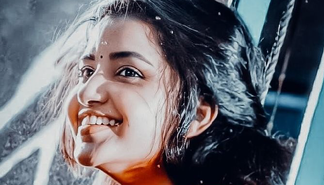 എപ്പോഴും അനിയനെ മാത്രം നെഞ്ചോട്‌ ചേർത്തുറങ്ങുന്ന അമ്മയെ കാണുമ്പോൾ ആരതിയുടെ മനസ്സ് വല്ലാതെ തേങ്ങുമായിരുന്നു.