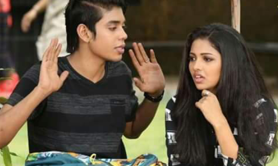 നിന്നോട് ഞാൻ തുണി അഴിച്ചു കാണിക്കാൻ പറഞ്ഞൊന്നുമില്ലല്ലോ, ഒരു ഫോട്ടൊ അല്ലെ ചോദിച്ചുള്ളോ? തരാൻ പറ്റില്ലെങ്കിൽ വേണ്ട വിട്ടേക്ക്