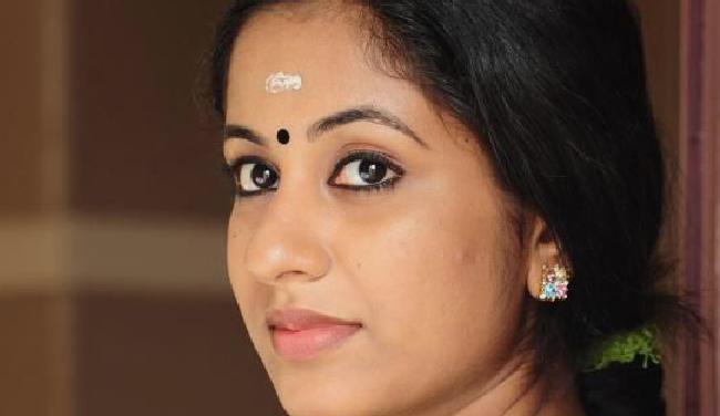 മനുഷ്യനെ ശല്യം ചെയ്യാൻ ആയിട്ട് പാതിരാത്രിയിൽ കുത്തിഇരുന്നുള്ള പഠിപ്പിക്കൽ ഒന്നും ഇവിടെ നടക്കില്ല….