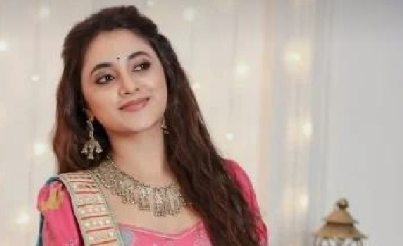 അന്ന് രാത്രി ചേച്ചിയുടെ മുറിയിലേക്ക് ഒരാൾ അധികാരത്തോടെ കയറി