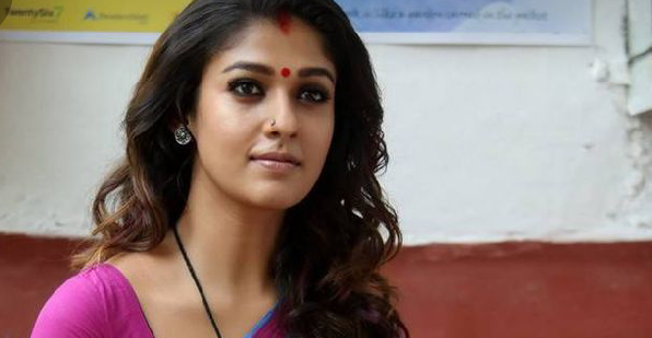 കെട്യോൾക്ക് വിശേഷം ഉണ്ടായതിന്റെ ആഹ്ലാദചിരി ചുണ്ടിൽ നിന്നും മഴുന്നതിനുമെന്നെയാണ് ‘അമ്മയും തലകറങ്ങി വീണെന്നു പറഞ്ഞു അച്ഛന്റെ ഫോൺകോൾ വരുന്നത്