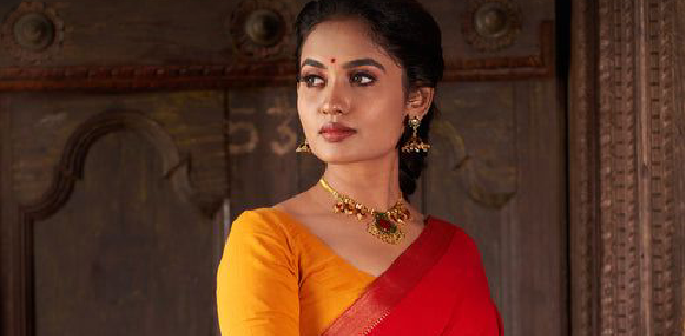 വിനോദിന് മുന്നില്‍ അവള്‍ എല്ലാം സമര്‍പ്പിച്ചിരുന്നു, അവളുടെ മനസ്സും ശരീരവും എല്ലാം. അത്രക്ക് വിശ്വാസമായിരുന്നു അവള്‍ക്ക് വിനോദിനെ…