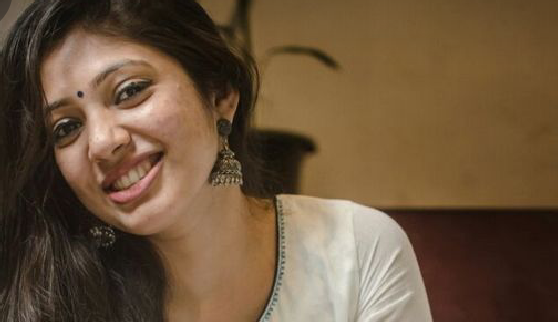 ഞാൻ ആദ്യം മരിക്കുന്നത് എന്റെ അമ്മയുടെ ഗർഭപാത്രത്തിൽ വച്ചായിരുന്നു. മൂന്നാമത്തെ കുട്ടി വേണോ വേണ്ടയോ എന്ന ചിന്തയിൽ എന്റെ അമ്മ വാരി വിഴുങ്ങിയ