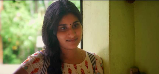 എന്തിനാ അമ്മേ നേരത്തെ എണീറ്റ് ഇതൊക്കെ ചെയ്യുന്നേ.. ഇന്ന് അമ്മയ്ക്ക് പണി ഉള്ളതല്ലേ.. ഇന്നലെ തന്നെ ഞാൻ പറഞ്ഞതല്ലേ, ഞാൻ ചെയ്തോളാമെന്ന്.. “