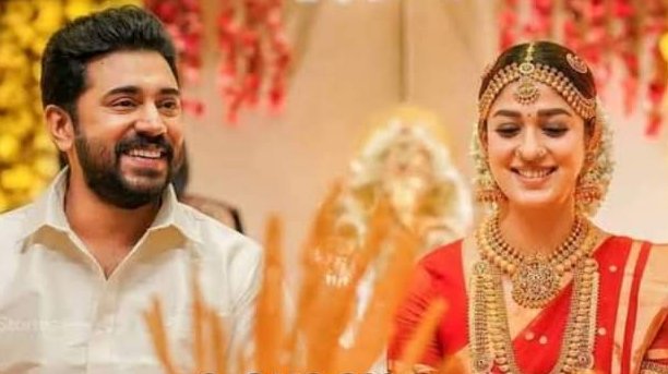 ” കെട്ടു കഴിഞ്ഞു നിക്കണ കല്യാണ പെണ്ണിന്റെ മേലെ ചെറുക്കന്റെ കൂട്ടുകാരൻ പൂമാല ഇടെ ??