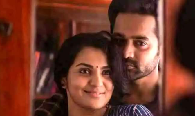 ഞാൻ വിളിച്ച താൻ ഇറങ്ങി വരുമോ?  വിവേക് എനിക്കയച്ച വാട്സ്ആപ് മെസ്സേജ് മൊബൈലിന്റെ സ്‌ക്രീനിൽ കണ്ടതും ഞാനതിന് സമയം പാഴാക്കാതെ തന്നെ റിപ്ലൈ ടൈപ്പ് ചെയ്തു…..