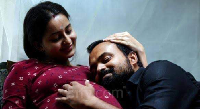 “നമുക്ക് ഈ കുഞ്ഞിനെ വേണ്ട പൊന്നു…” അത് പറയുമ്പോള്‍ ഹരിയുടെ ശബ്ദം ഇടറിയിരുന്നു…കണ്ണുകൾ നിറഞ്ഞിരുന്നു..