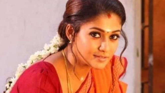 ആ അമ്പലമുറ്റത്തെ ആൽത്തറയിൽ ഇളവെയില് ഏറ്റ് ഇരിക്കുമ്പോൾ മനസ്സിലേക്ക് ആ ദൂതകാലം വീണ്ടും വന്നു