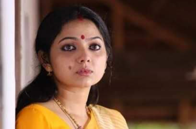 എന്നെങ്കിലും ഒരിക്കൽ തന്റെ ഭാഗത്ത് ശരിയുണ്ടായിരുന്നു എന്ന് വീട്ടുകാർ മനസ്സിലാക്കും. അത്രയും കാലം അവർക്ക് വേണ്ടി ഞാൻ കാത്തിരിക്കും…!!